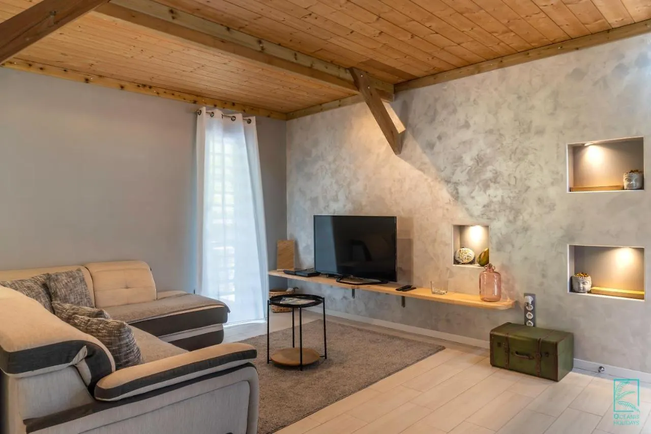 Επικοινωνία με το Magnifique Et Spacieux T2 Proche De La Plage - La Kiss House